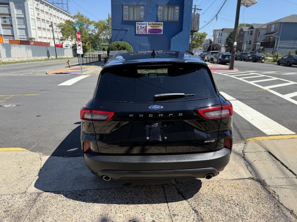 FORD ESCAPE - Imagen 9